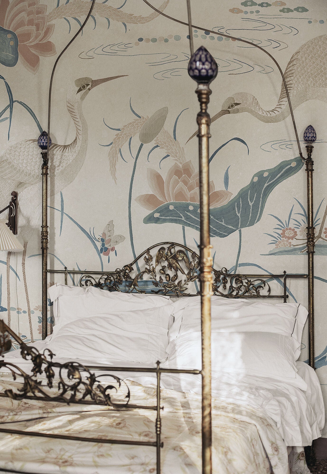 S10551 Misty Blue Seabirds Chinoiserie Garden Mural by Sandberg