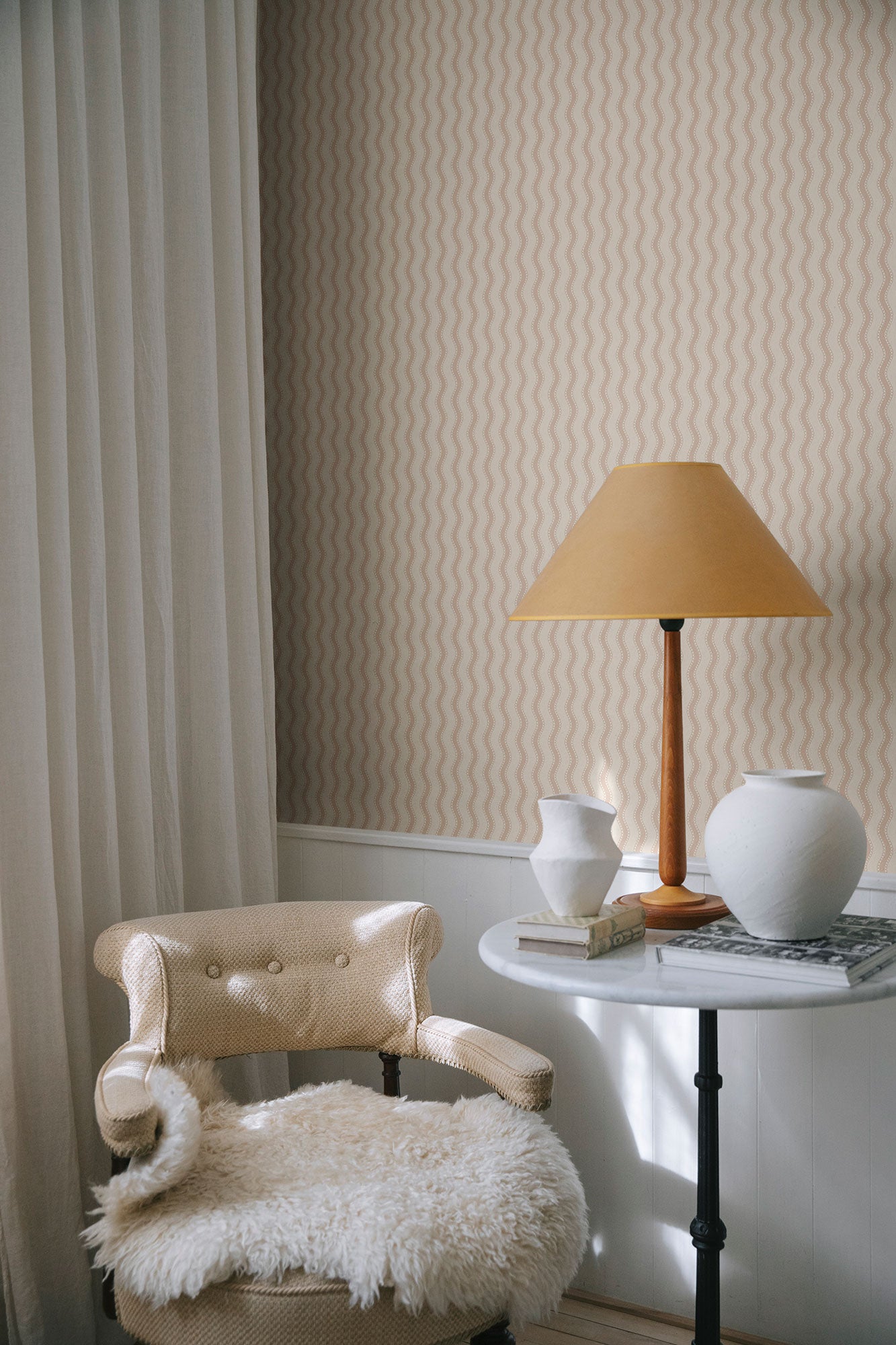 S10555 Dusty Pink Erik Ett Hem, Öland Wallpaper by Sandberg