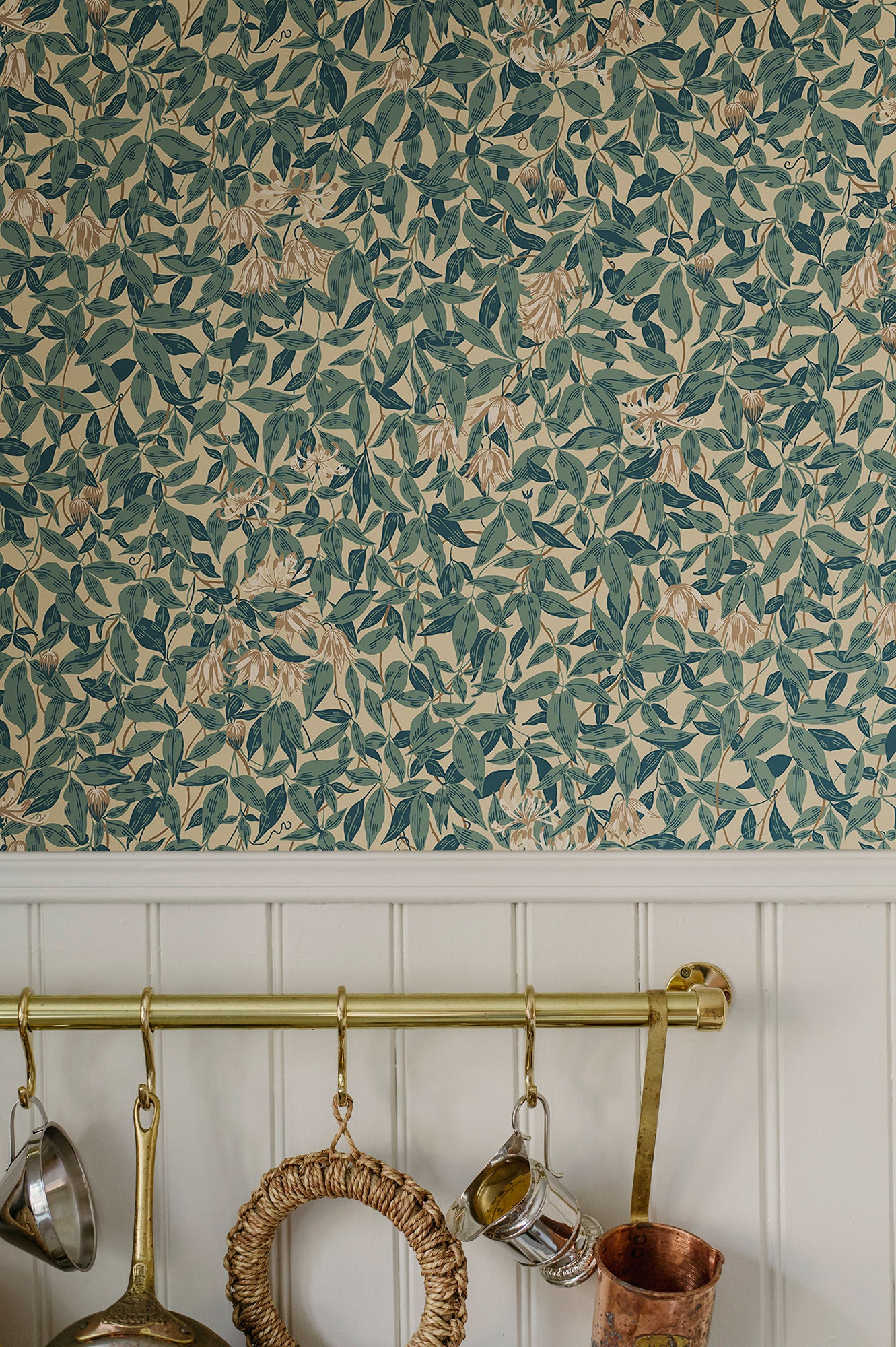 S10558 Blue Linnea Trädgården Wallpaper by Sandberg