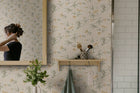 S10562 Honey Emilie Trädgården Wallpaper by Sandberg
