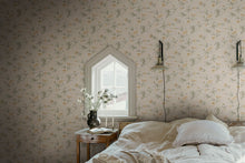 S10562 Honey Emilie Trädgården Wallpaper by Sandberg