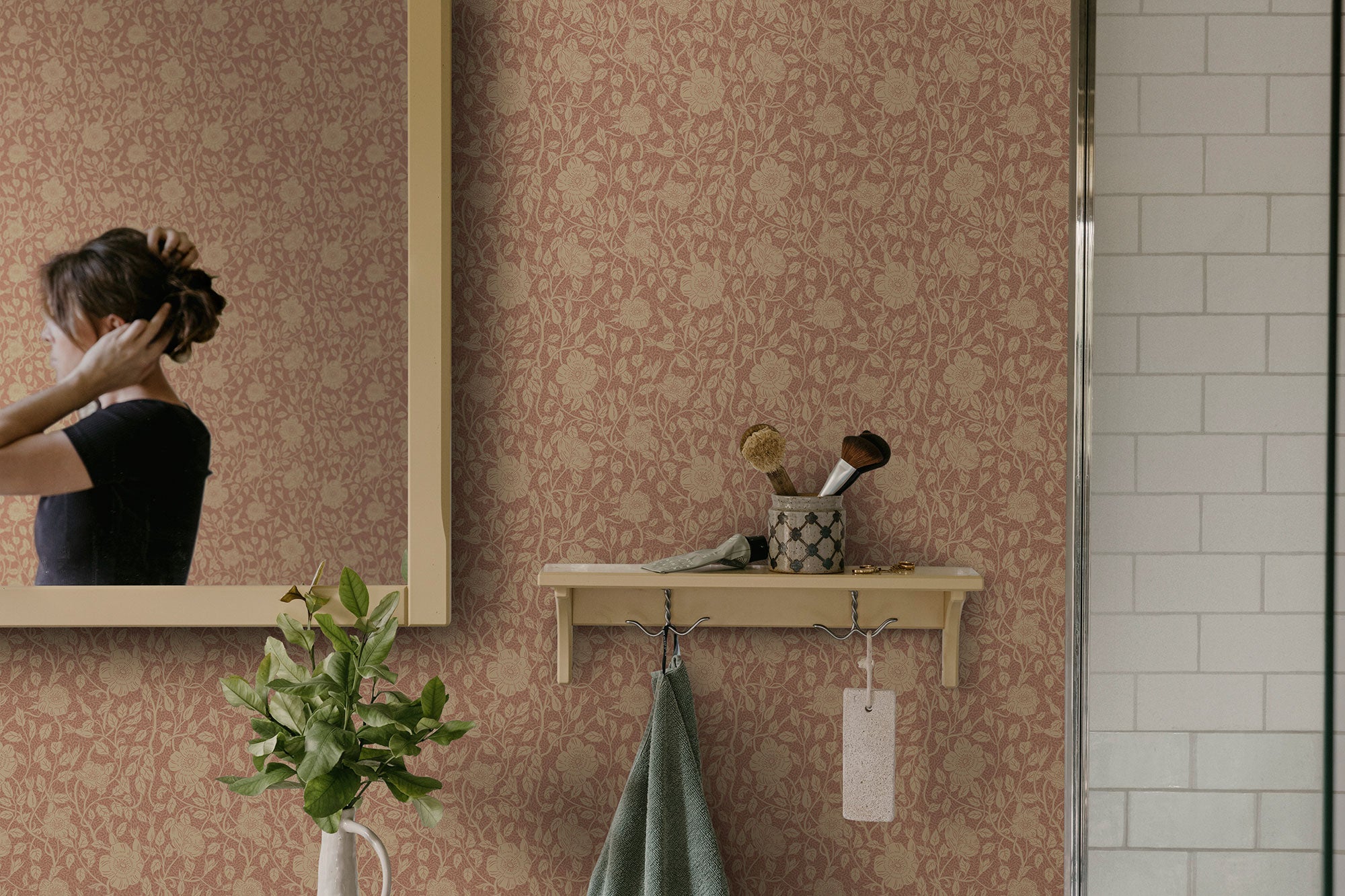 S10568 Terracotta Anton Trädgården Wallpaper by Sandberg