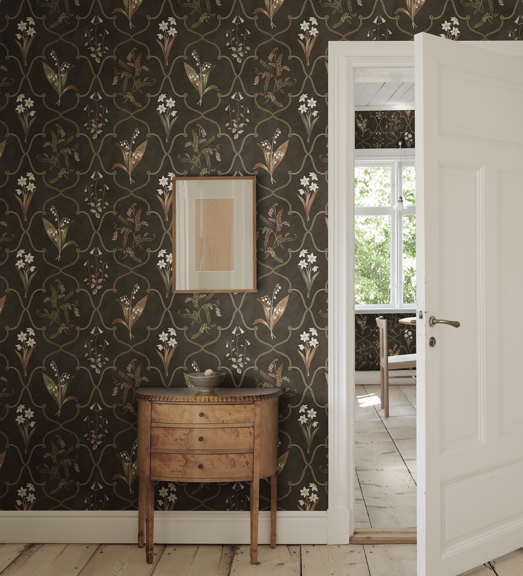 S10577 Dark Louise Herbarium Mural by Sandberg