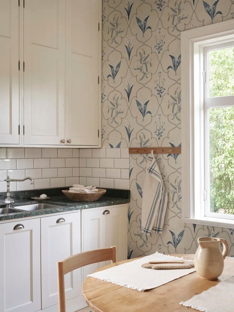 S10590 Blue Louise Herbarium Mural by Sandberg