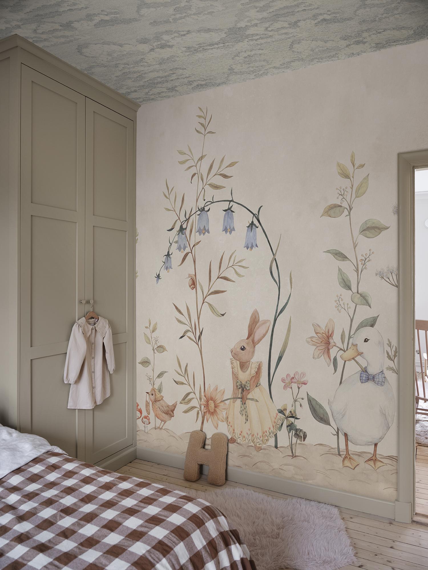S10592 Beige Vilhelmina Familjen Mural by Sandberg