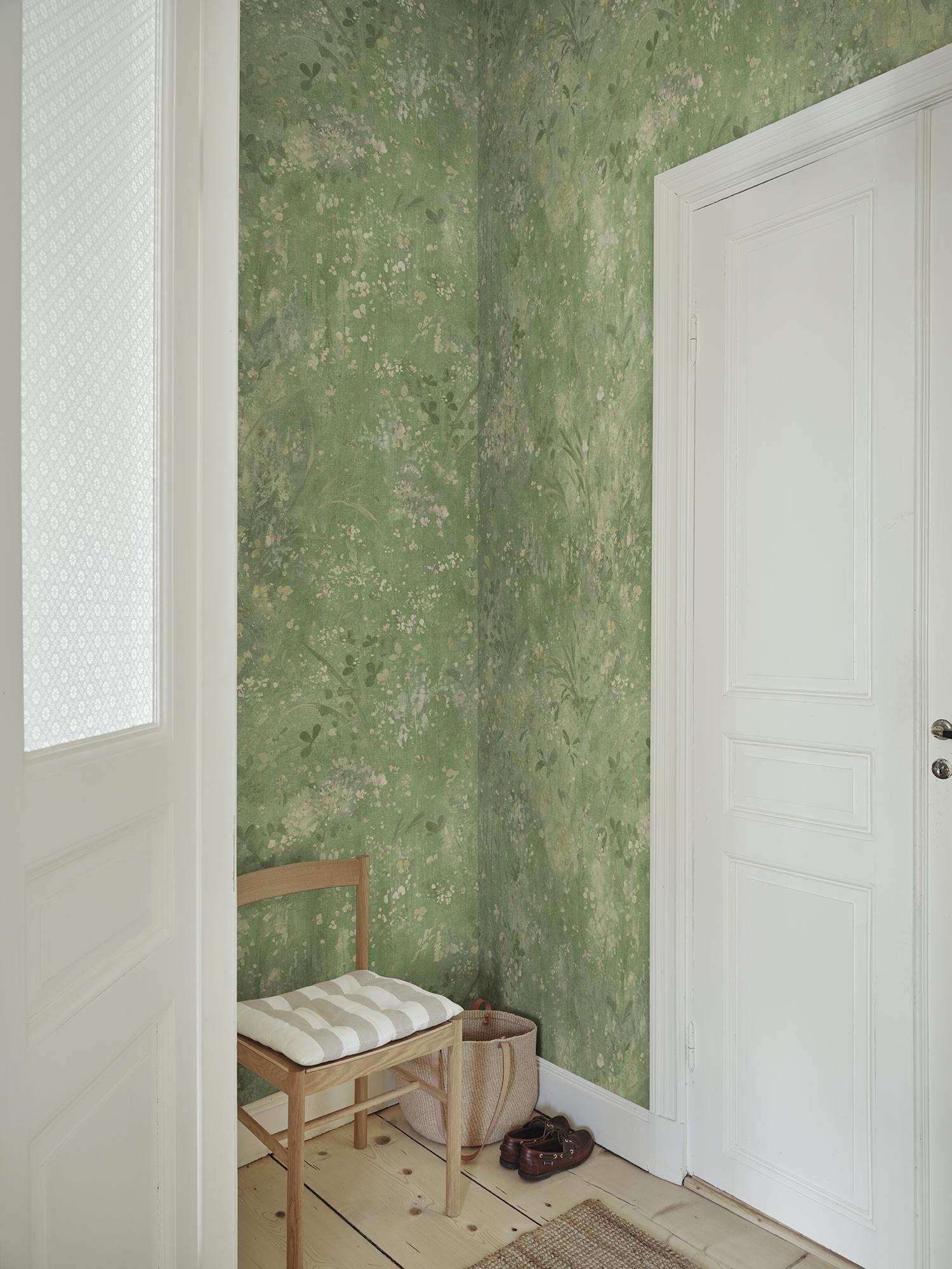 S10605 Green Juni Herbarium Mural by Sandberg