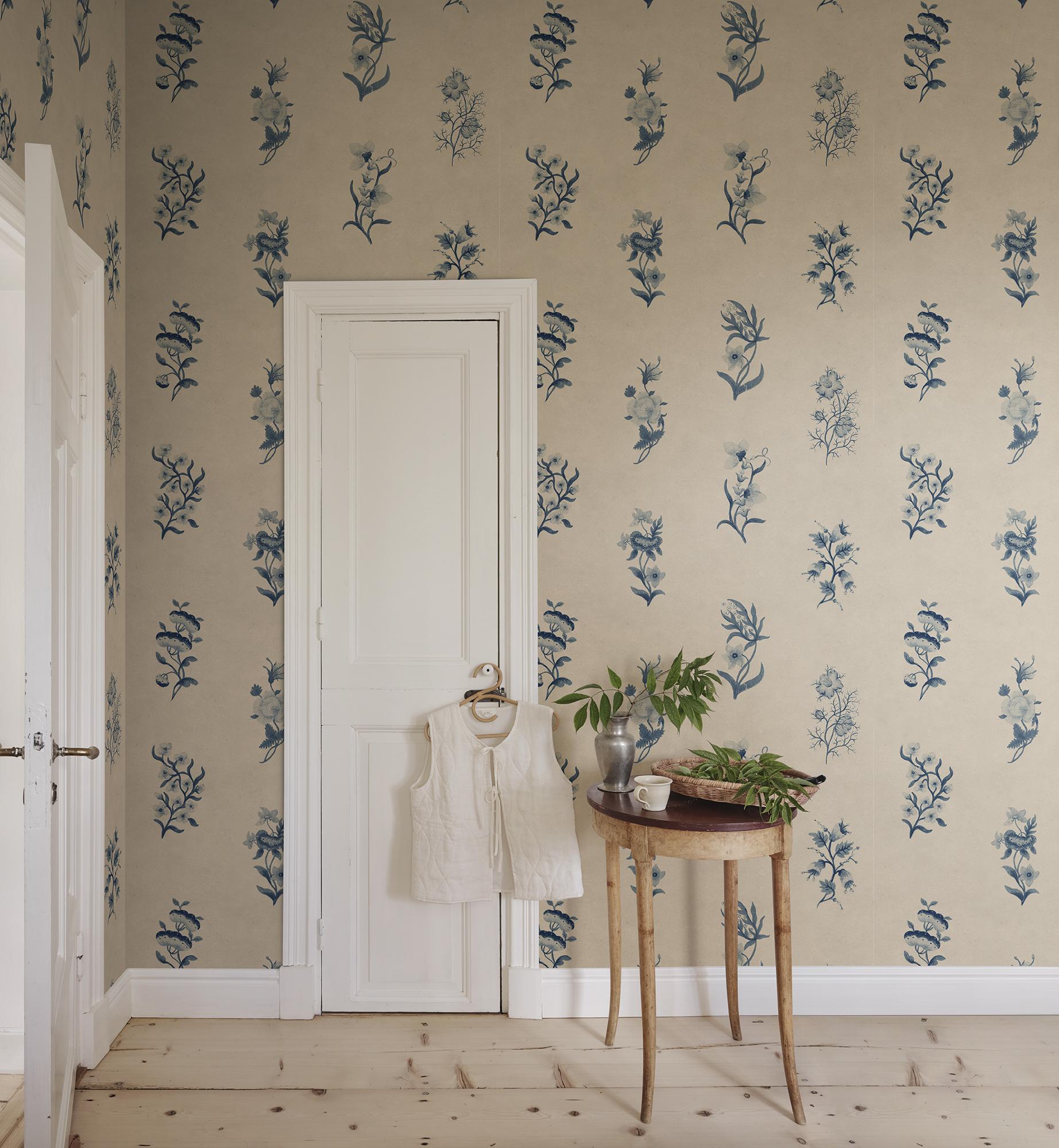 S10610 Blue Victoria Herbarium Mural by Sandberg