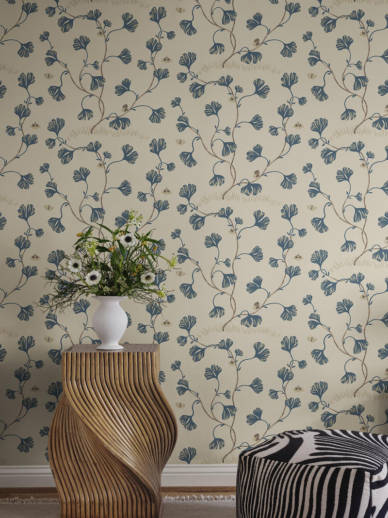 S10618 Blue Ebba Familjen Wallpaper by Sandberg
