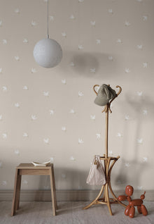 S10625 Sandstone Frida Familjen Wallpaper by Sandberg
