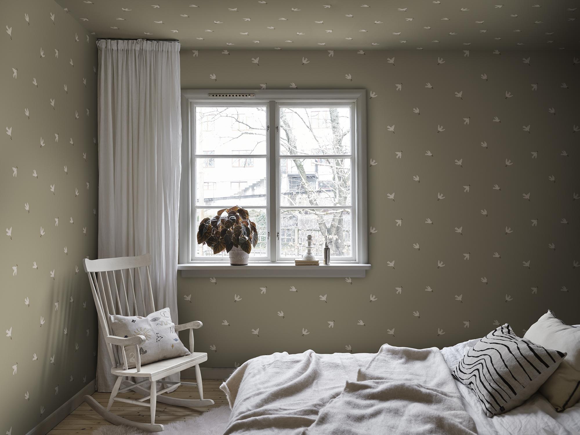 S10626 Olive Green Frida Familjen Wallpaper by Sandberg