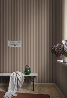 S10629 Burgundy Estelle Familjen Wallpaper by Sandberg