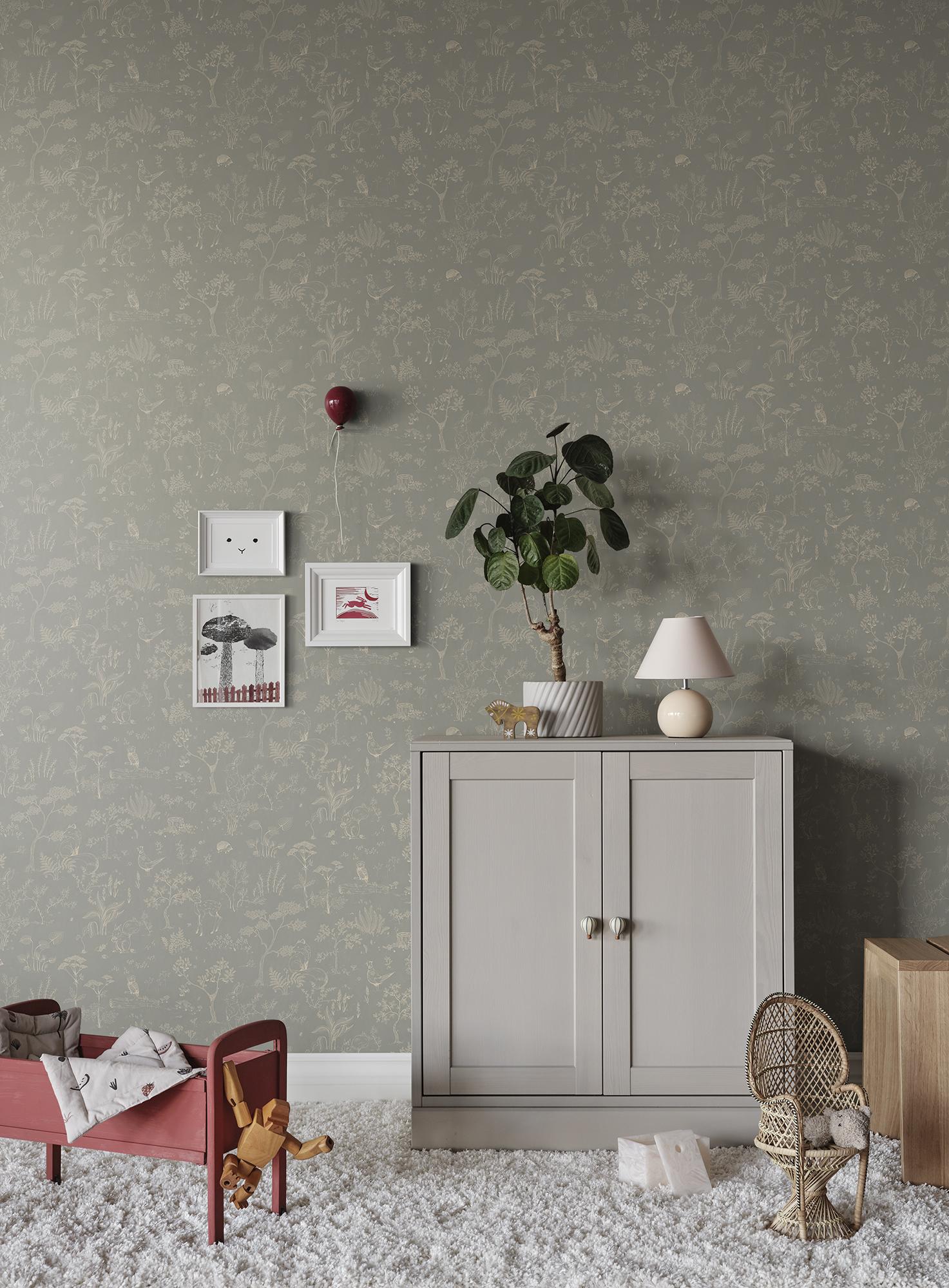 S10640 Misty Blue Hollie Familjen Wallpaper by Sandberg