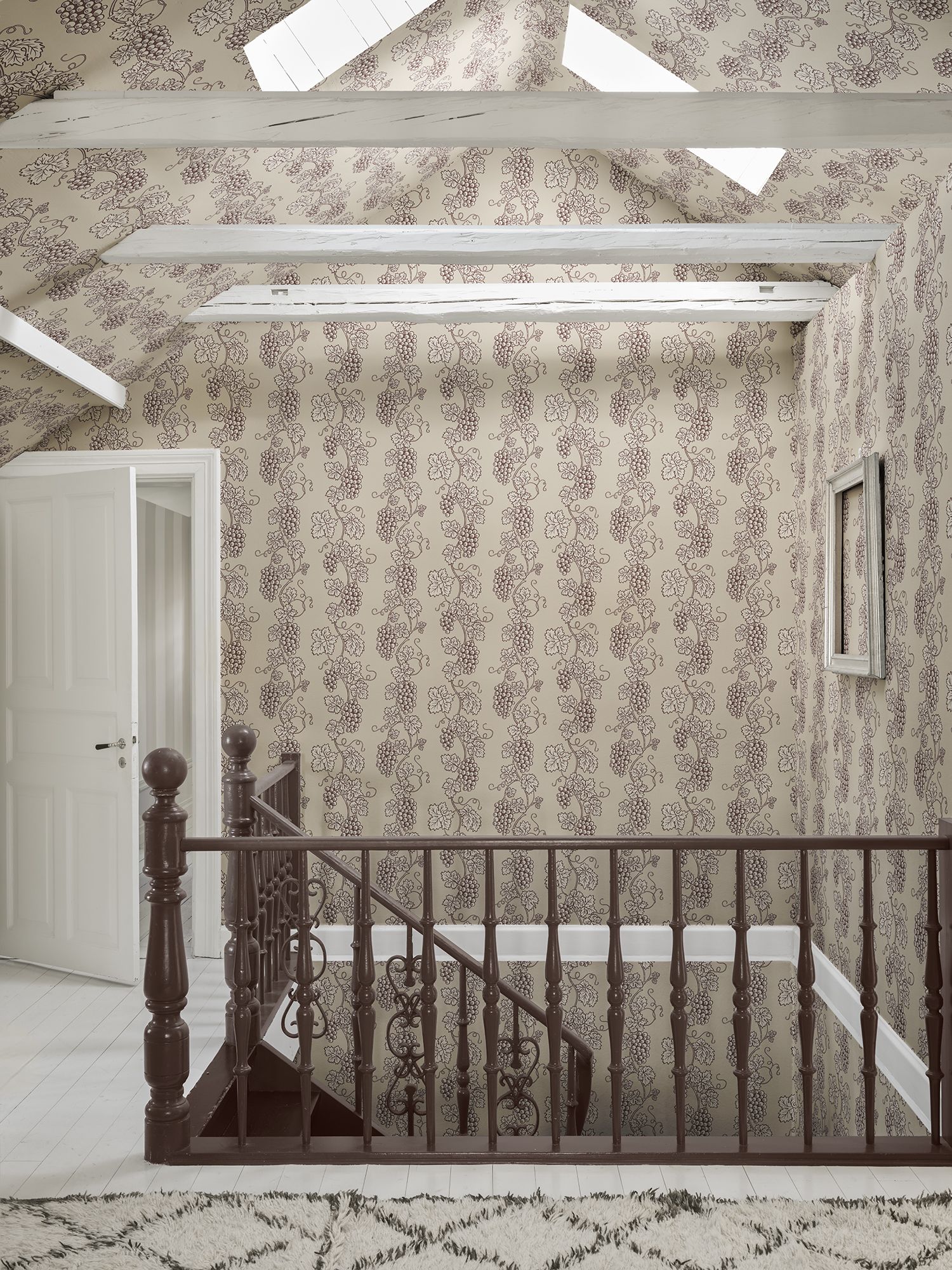 S10660 Carla Burgundy Wallpaper by Sandberg
