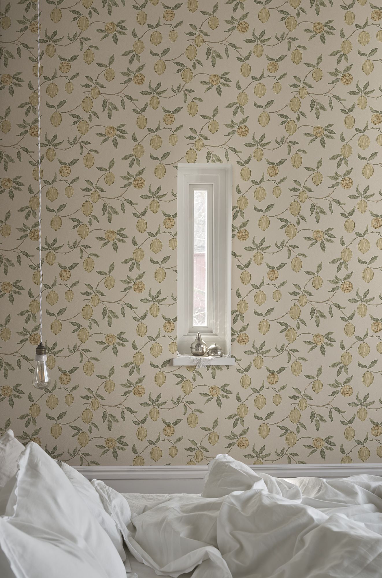 S10666 Limone Yellow Wallpaper by Sandberg