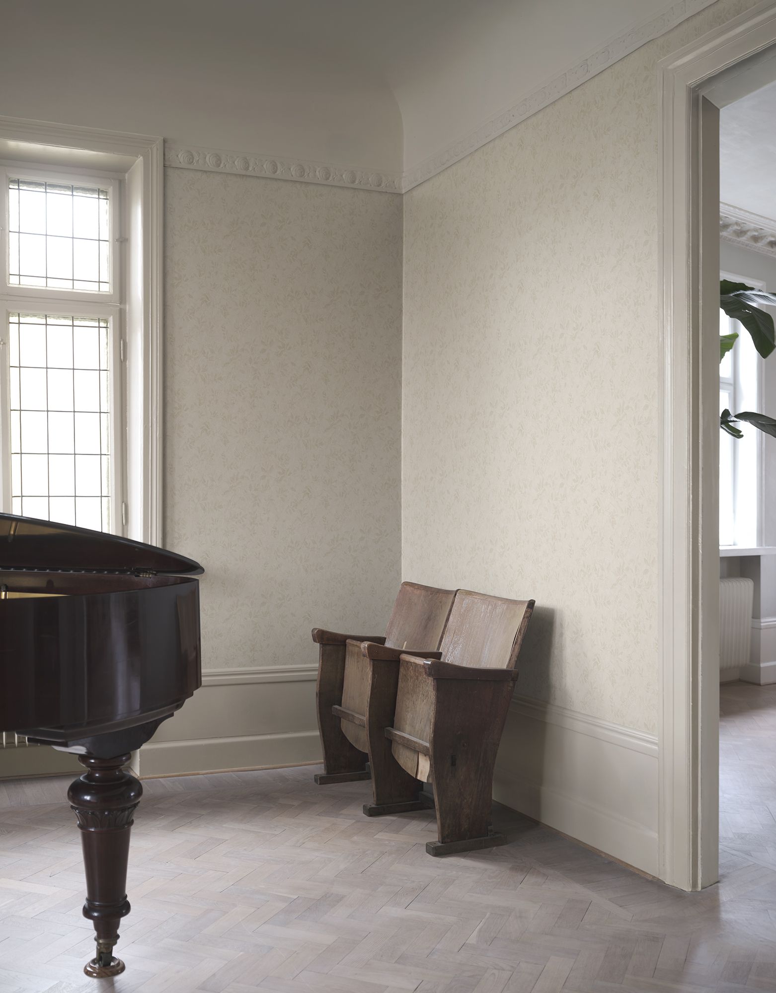 S10677 Mila Beige Wallpaper by Sandberg