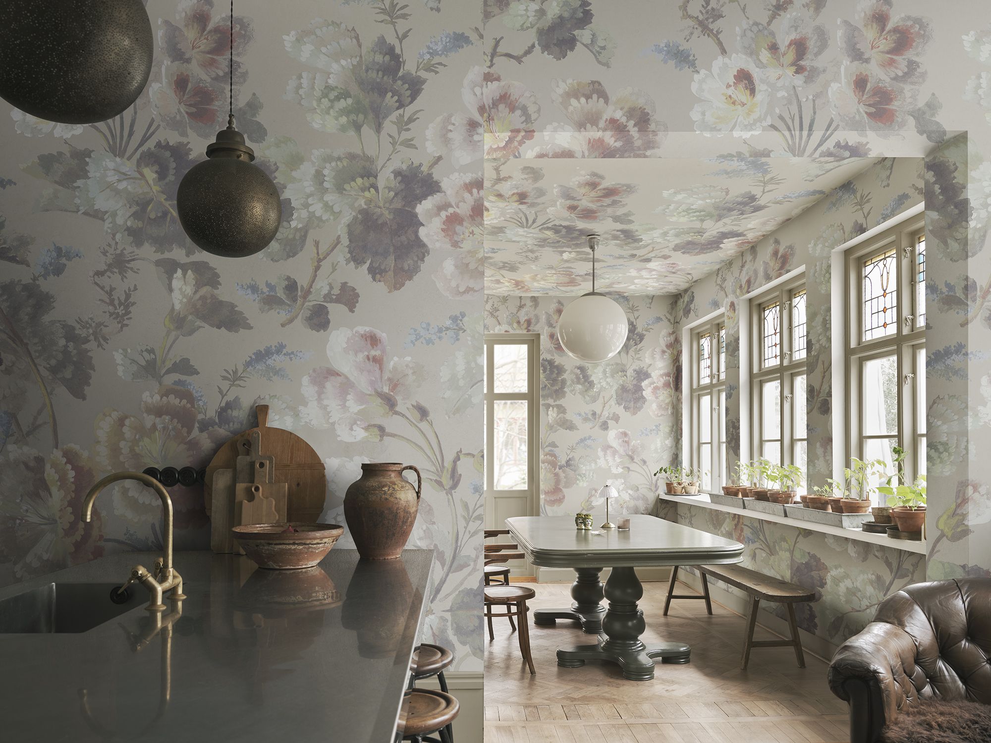 S10683 Ines Beige Mural by Sandberg