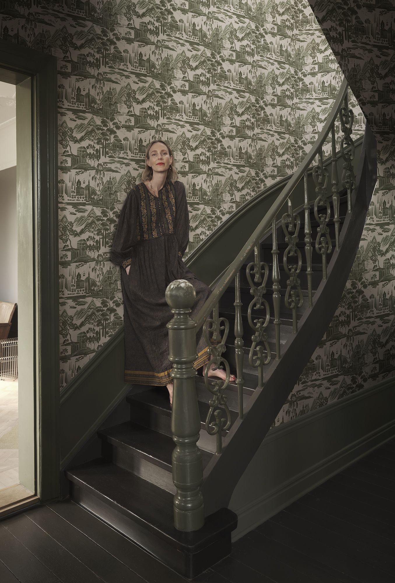 S10689 Lake Como Forest Green Wallpaper by Sandberg