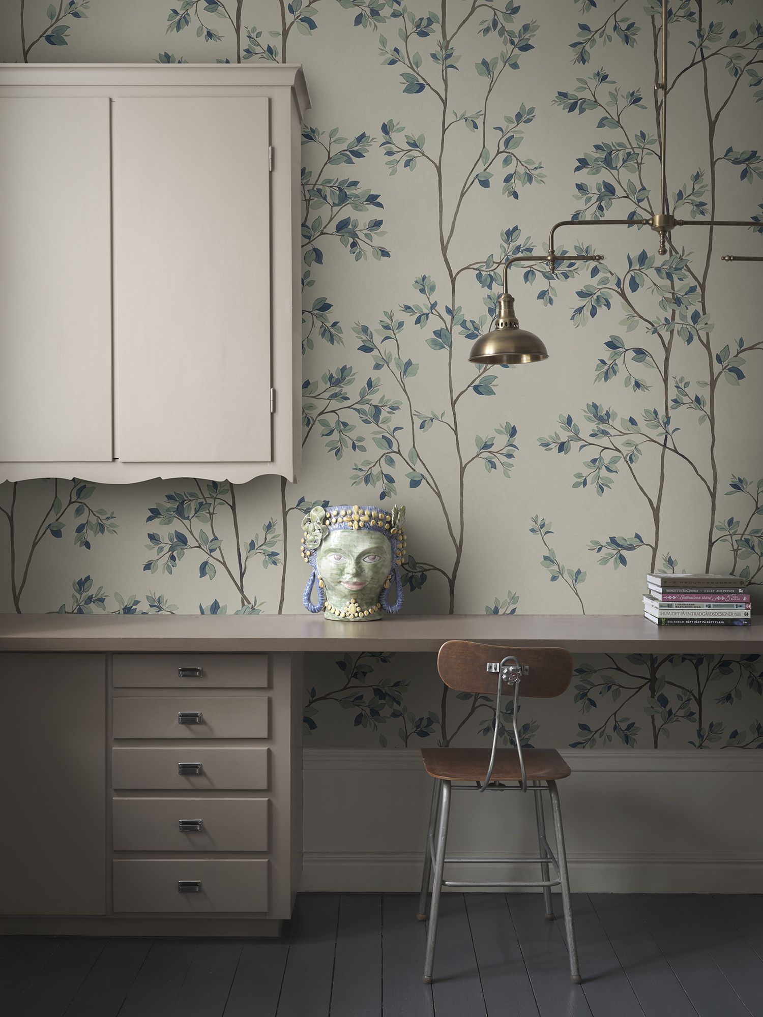 S10701 Laura Blue Mural by Sandberg