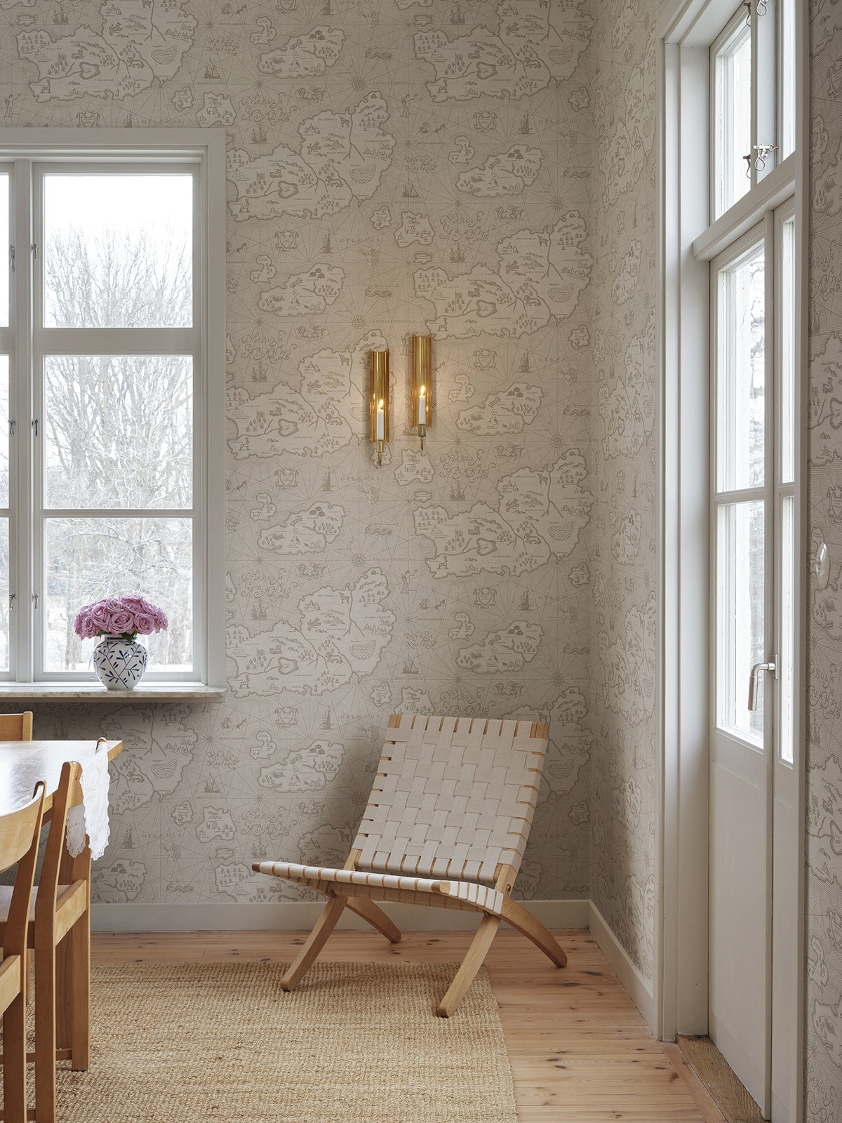 S10733 Ferdinand Beige Heritage Mural by Sandberg