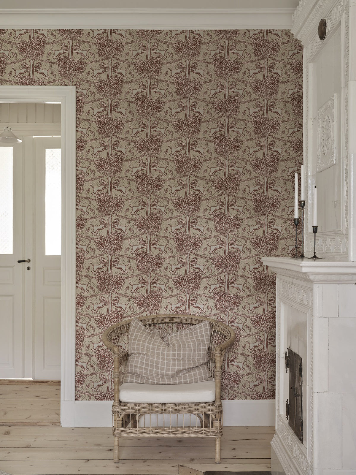 S10736 Leopold Burgundy Heritage Mural by Sandberg