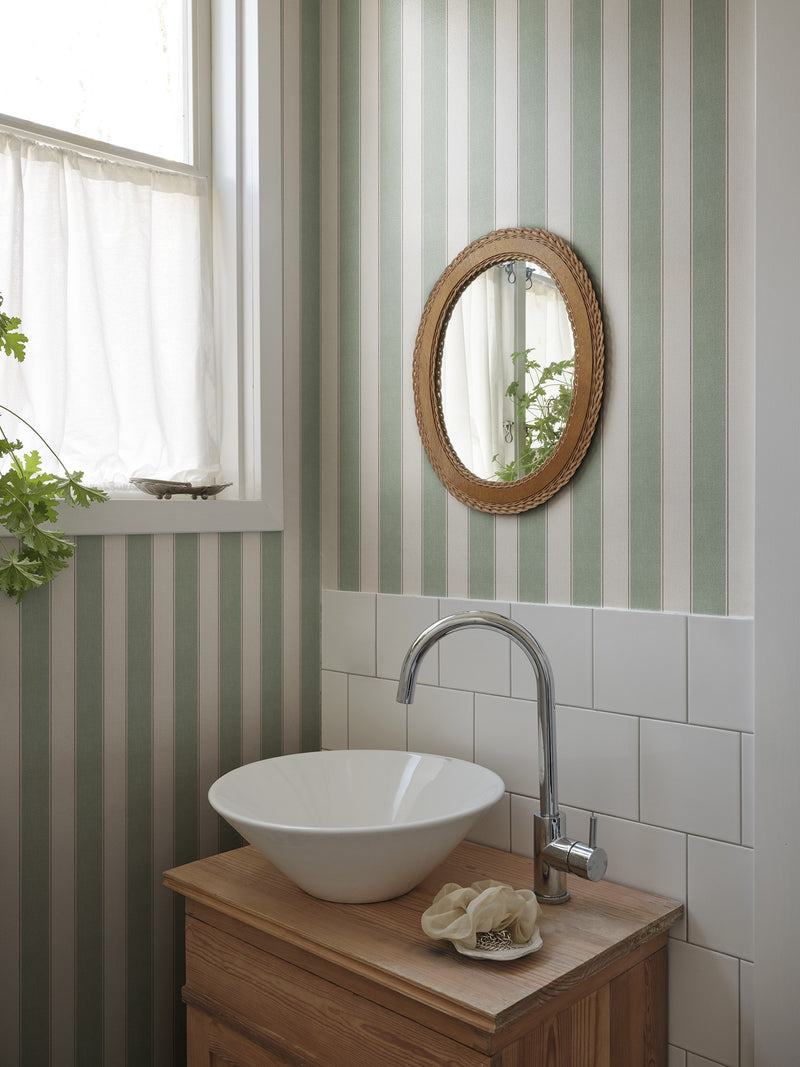 S10747 Henrik Green Heritage Wallpaper by Sandberg