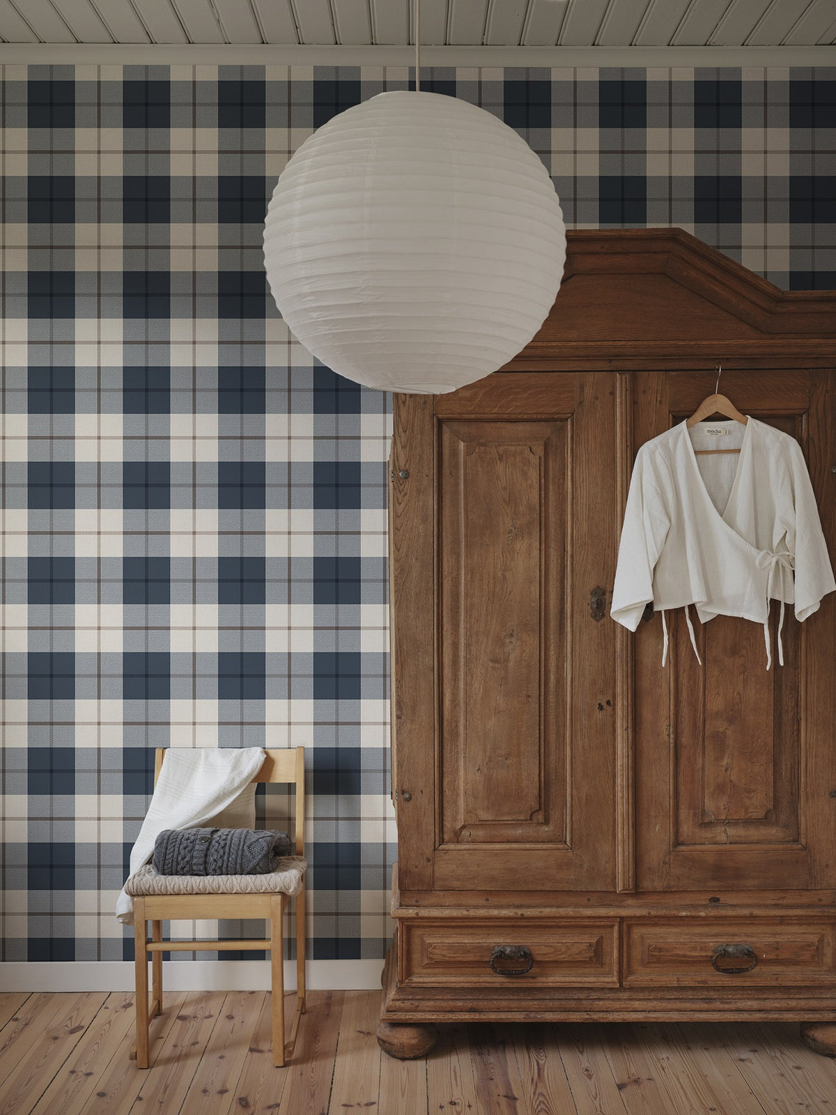 S11018 Ranold Classic Blue Heritage Wallpaper by Sandberg