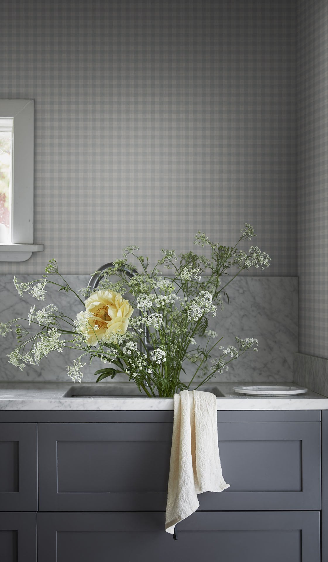 S11098 Herman Misty Blue Kolonin Mural by Sandberg