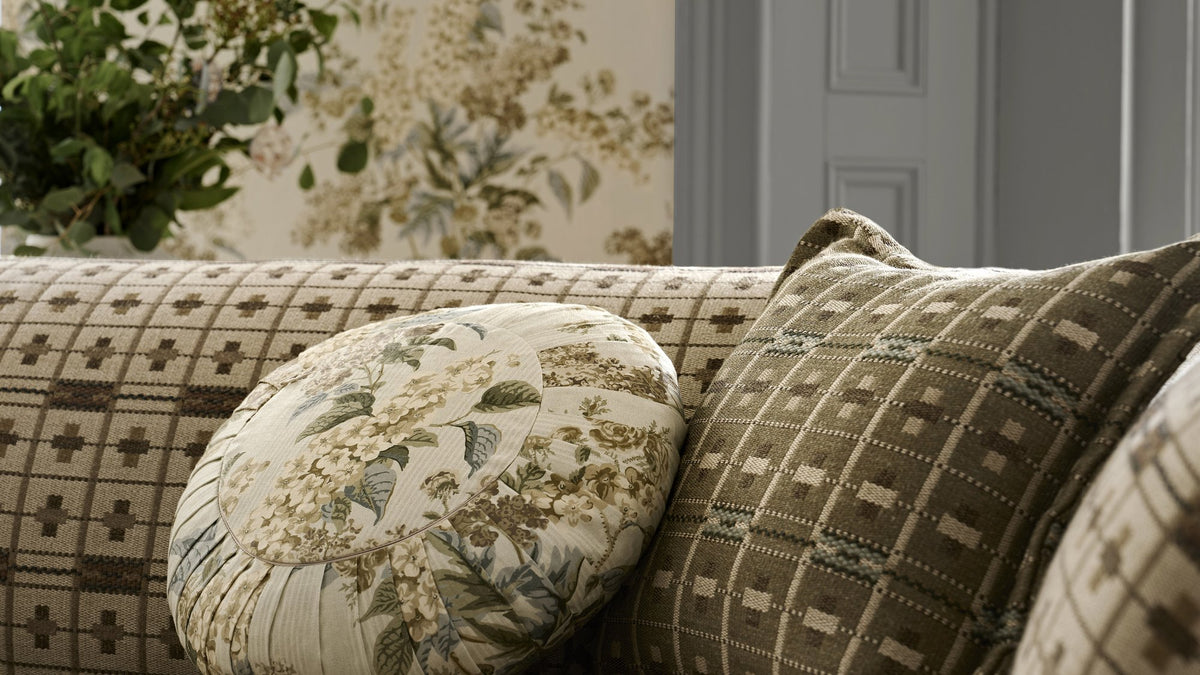 SAF0538-01 Cotswold Check Linen / Muntjac Highgrove by Sanderson Wools Fabric