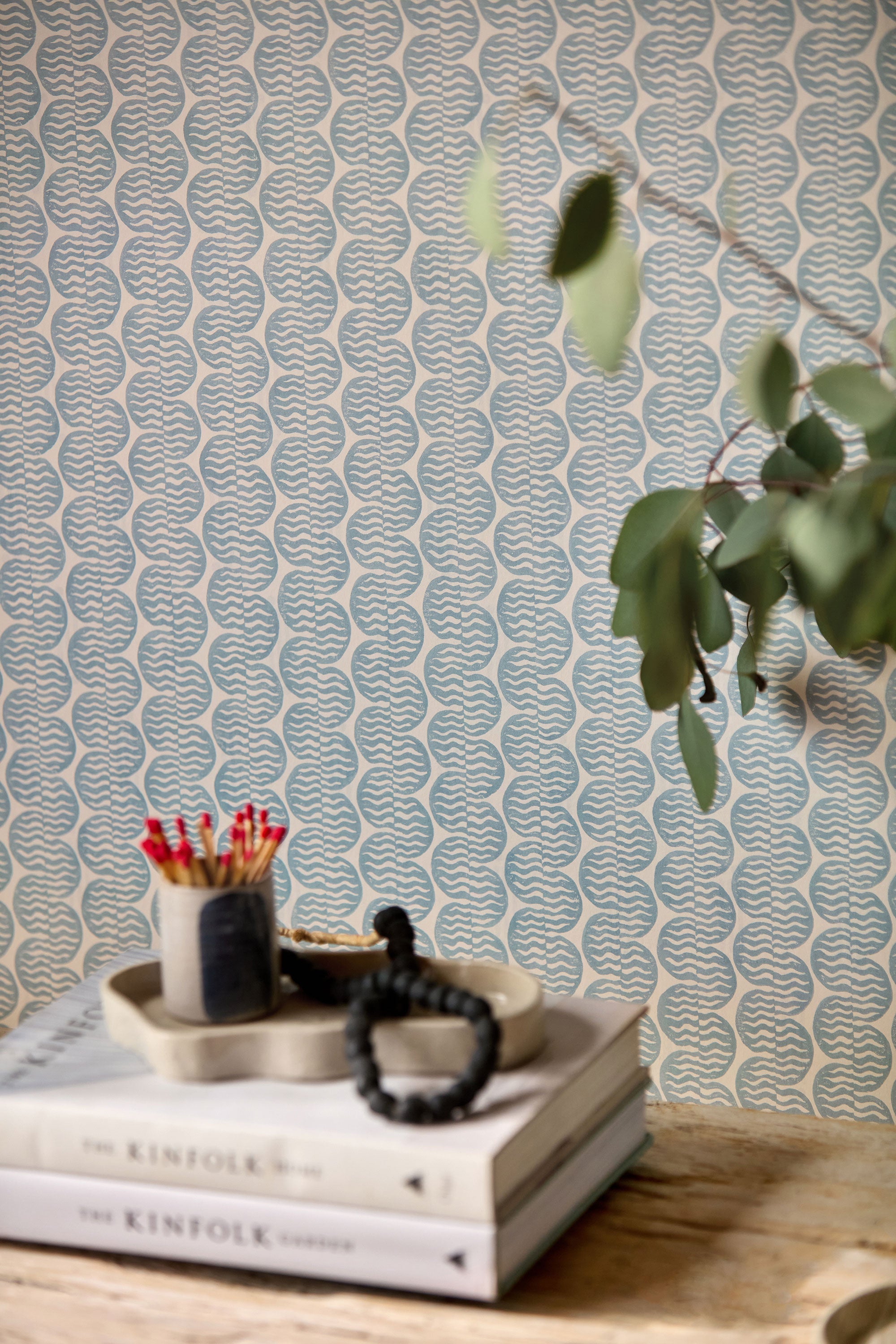 113241 Raft Stripe Oakham Coast blue Wallpaper by Scion