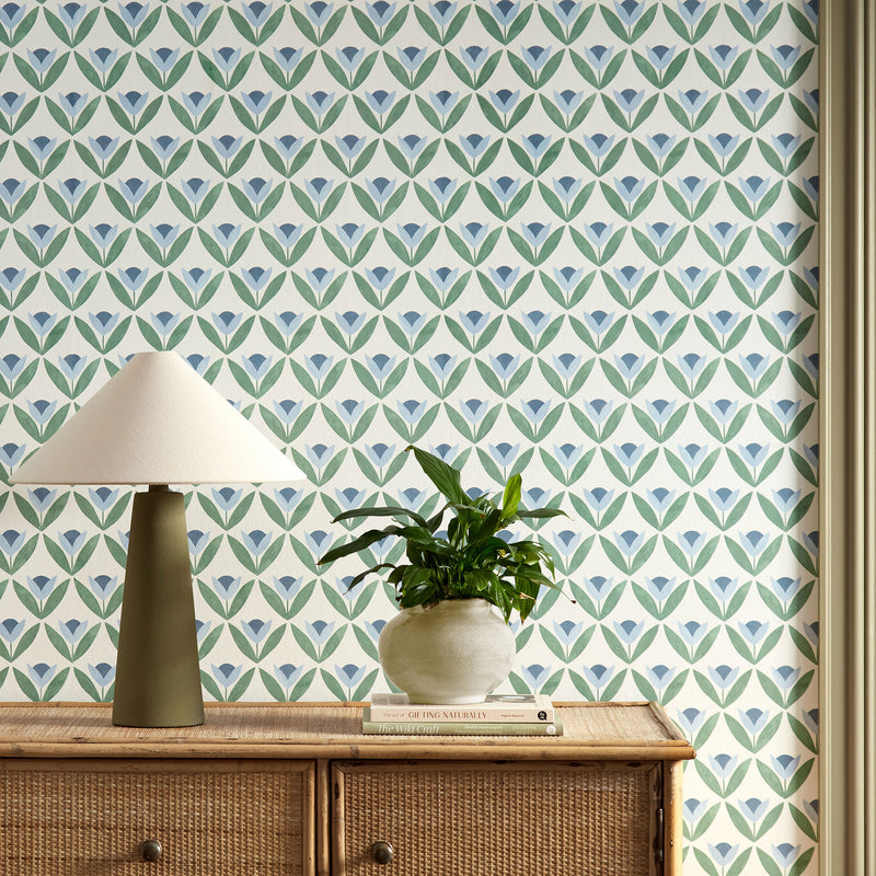 113257 Tulip Trellis Oakham Coast blue Wallpaper by Scion