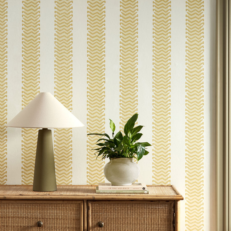 113258 Bradgate Oakham Honey Wallpaper by Scion