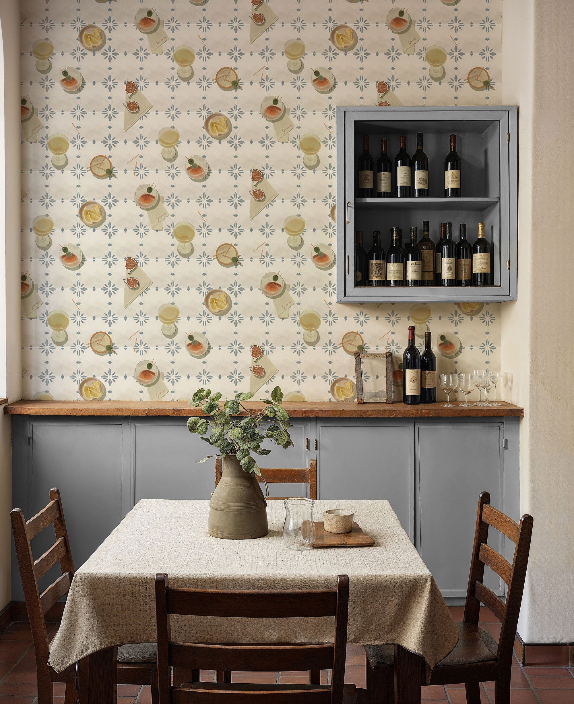 Vermut White Solera Wallpaper by Tres Tintas