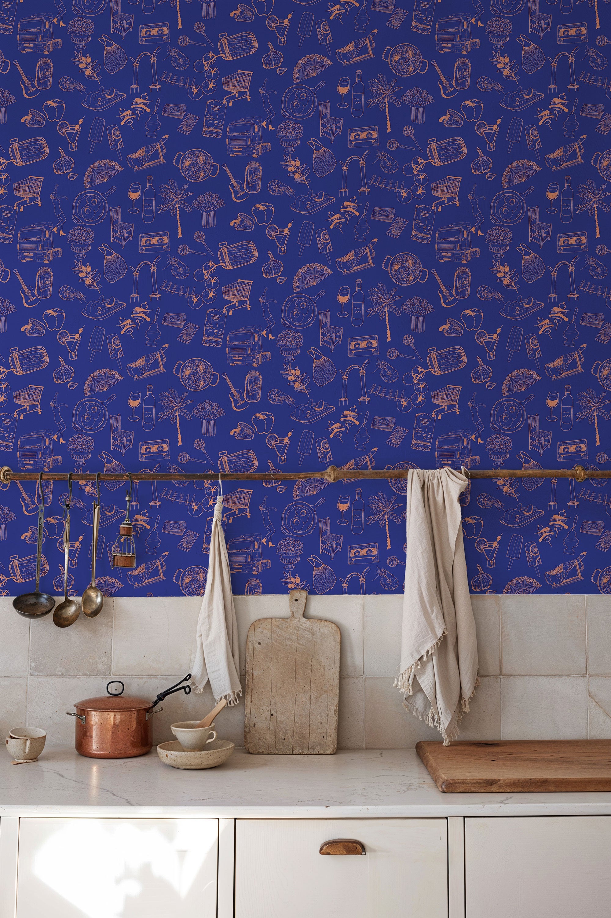 Souvenirs Scarlet Solera Wallpaper by Tres Tintas
