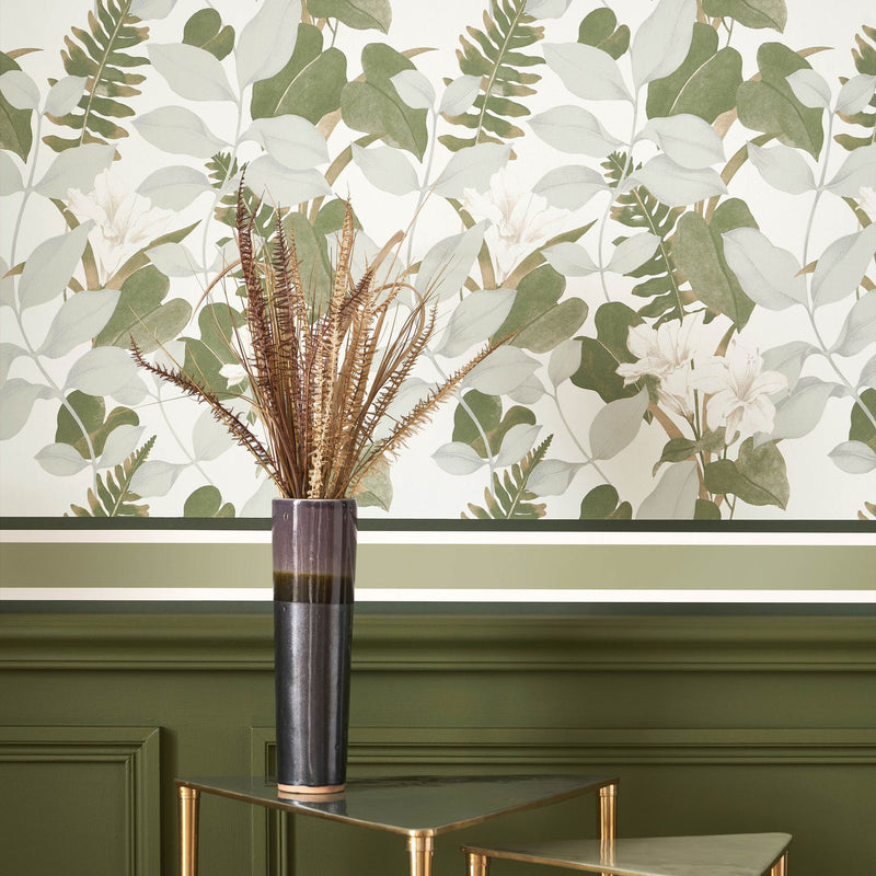 SOLI200267212 Royal Lily Soliflore Wallpaper by Casadeco