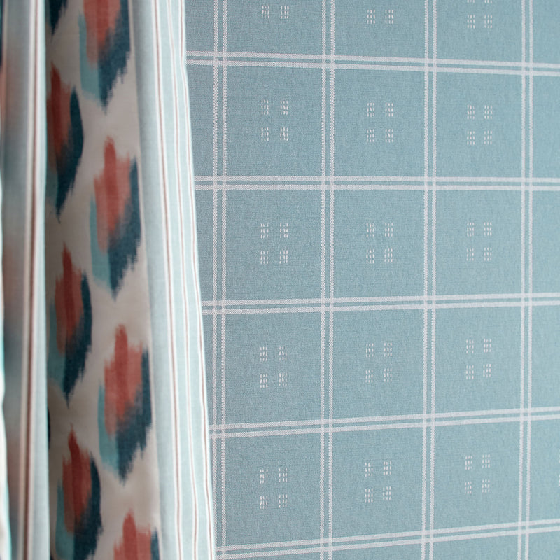 217455 Malay Curios Porcelain Wallpaper by Sanderson