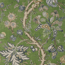 T10844 Chatelain Heritage Wallpaper by Thibaut