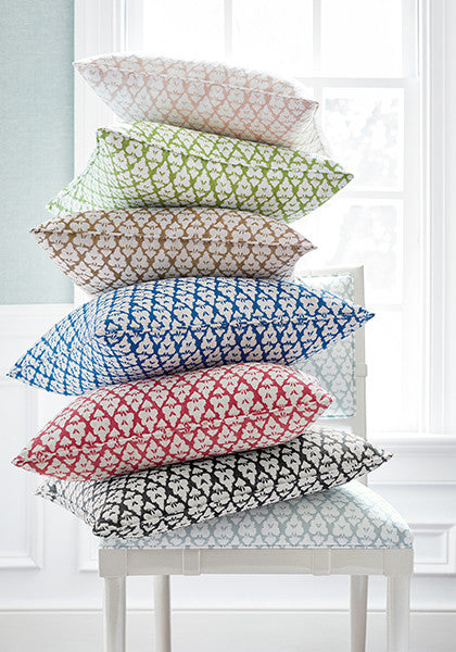 T10852 Villa Garden Texture Heritage Wallpaper by Thibaut