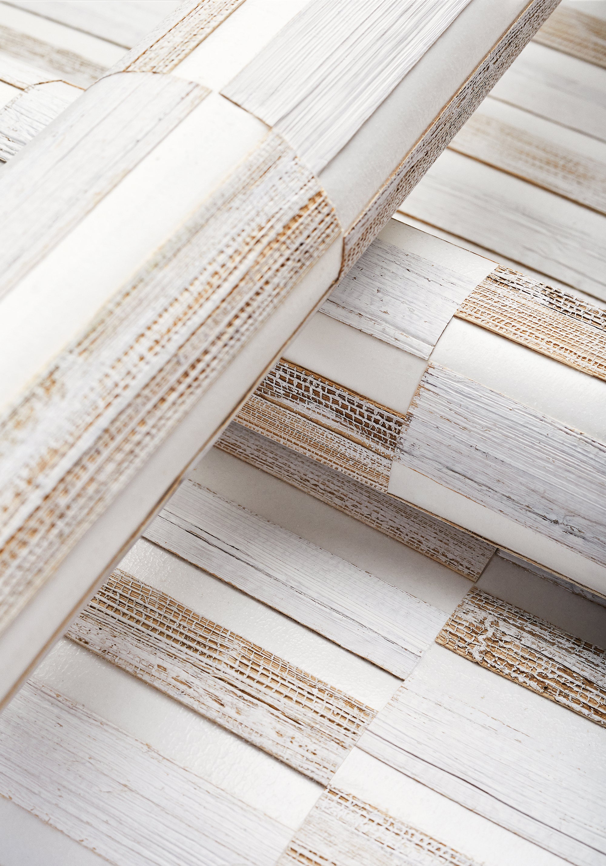 T27037 Encinitas White Natural Resource 3 Wallpaper by Thibaut