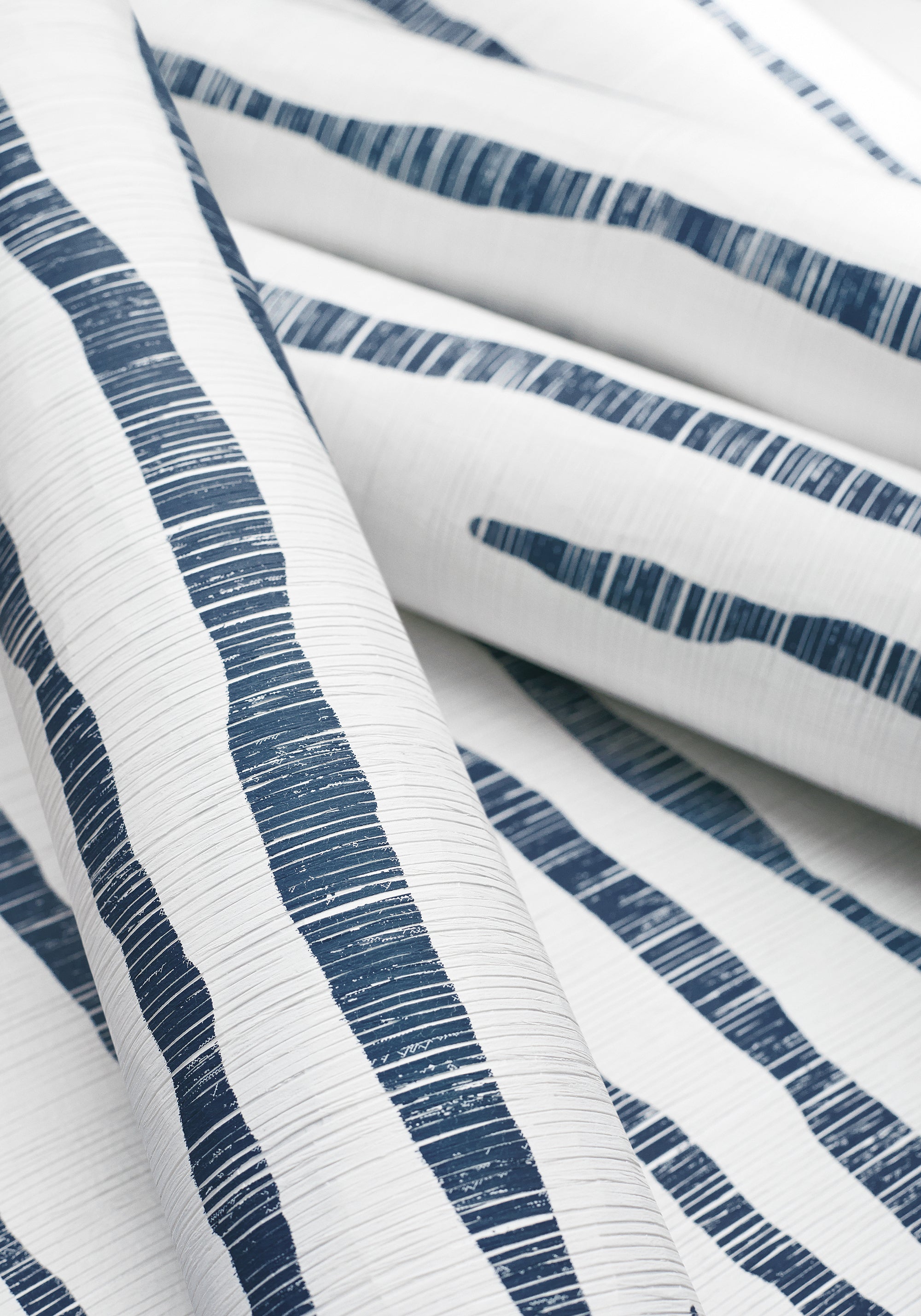 T27048 Savanna Navy Natural Resource 3 Wallpaper by Thibaut