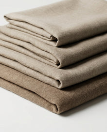TSARCUE Sarga Cuero Fabric by Coordonné - room