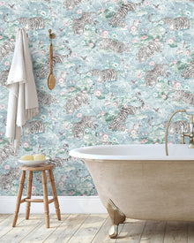 BMPP004/09A Tiger Lily Wallpaper by Brand McKenzie