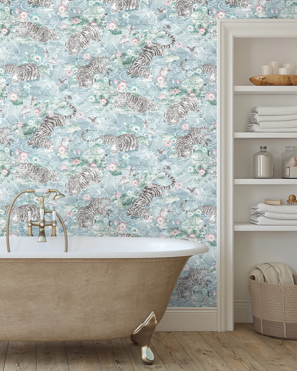 BMPP004/09A Tiger Lily Wallpaper by Brand McKenzie