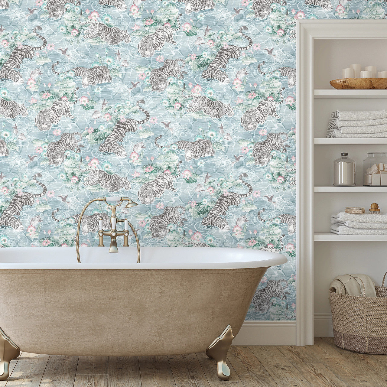 BMPP004/09A Tiger Lily Wallpaper by Brand McKenzie