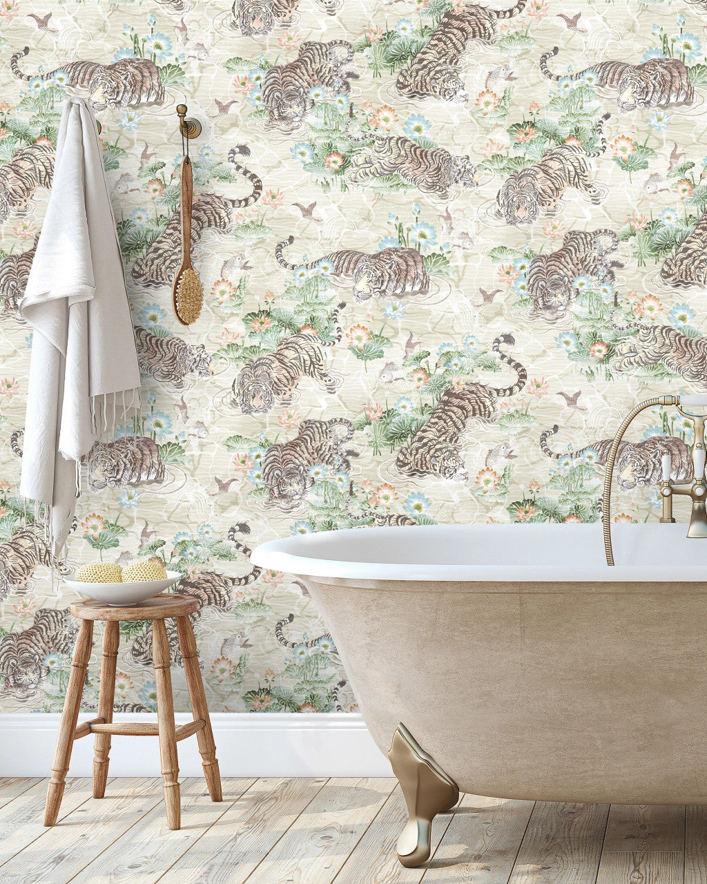 BMPP004/09C Tiger Lily Wallpaper by Brand McKenzie