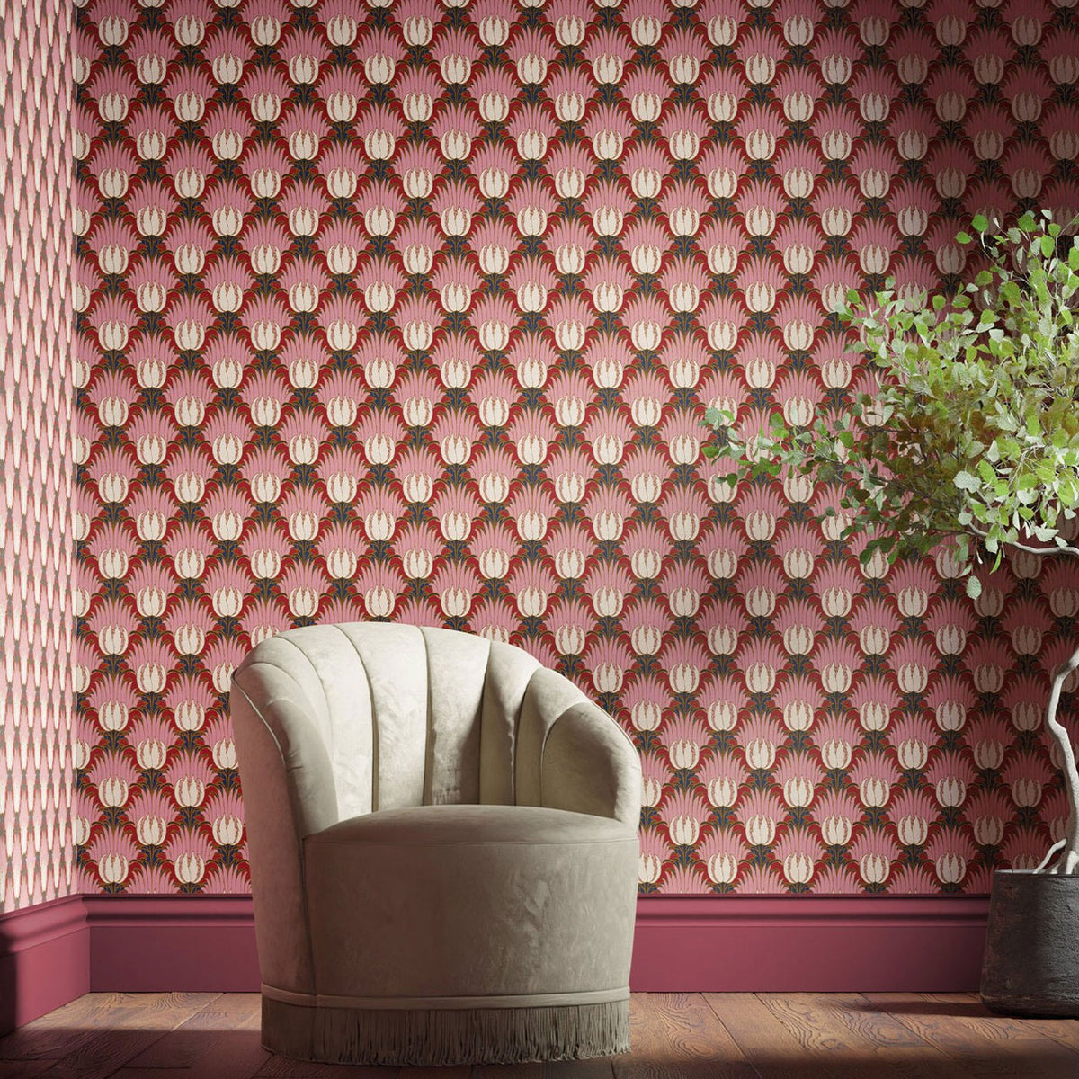 Tulip & Bird Bedford Park Wallpaper by Morris & Co