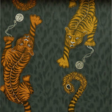 W0105/01 Tigris Animalia Wallpaper By Emma J Shipley Clarke & Clarke