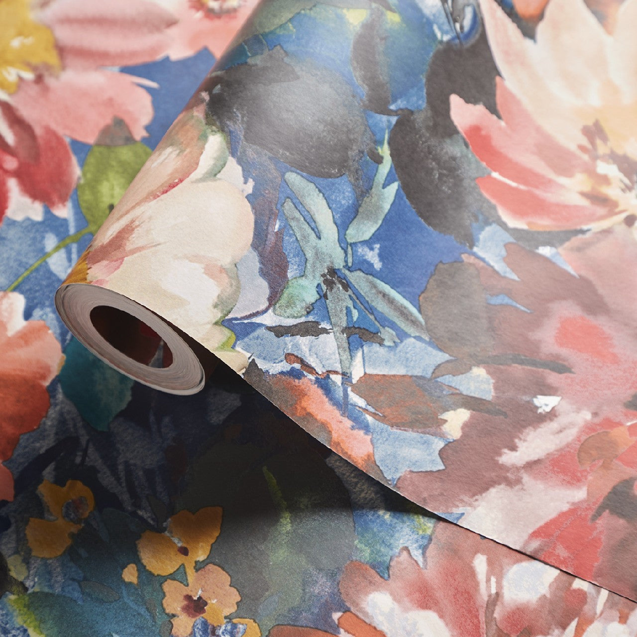 W0145/03 Tahiti Exotica 2 Midnight Wallpaper by Clarke & Clarke