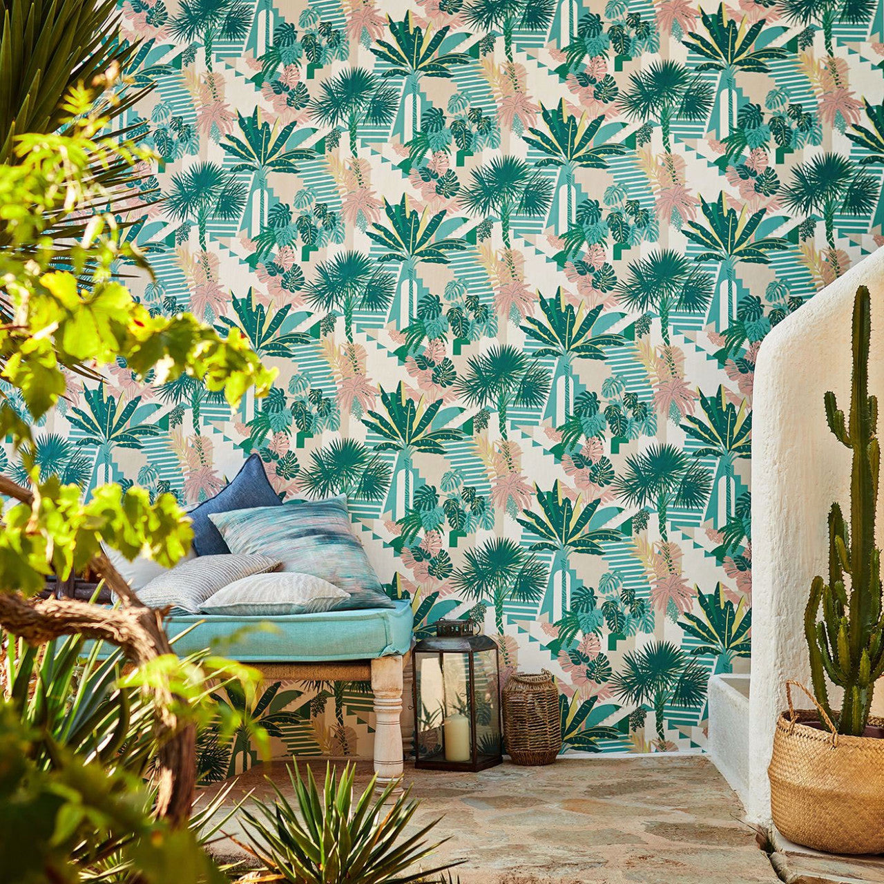 Malindi Breegan Jane Wallpaper by Clarke & Clarke