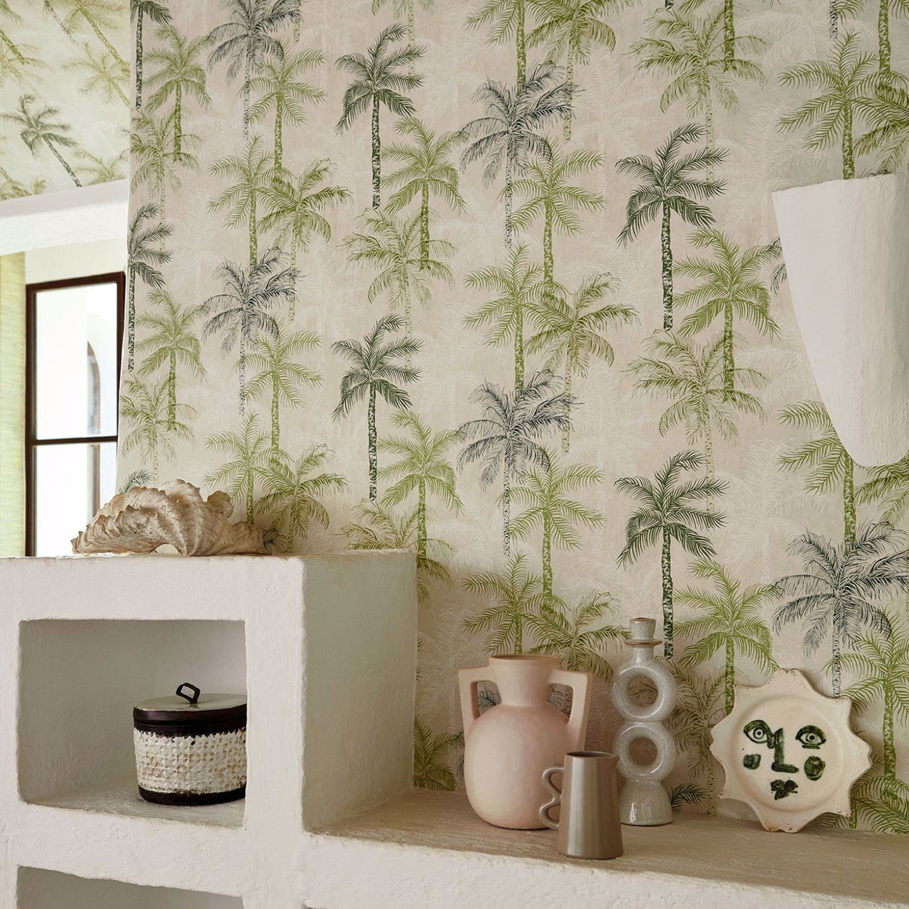 Palmyra Breegan Jane Wallpaper by Clarke & Clarke
