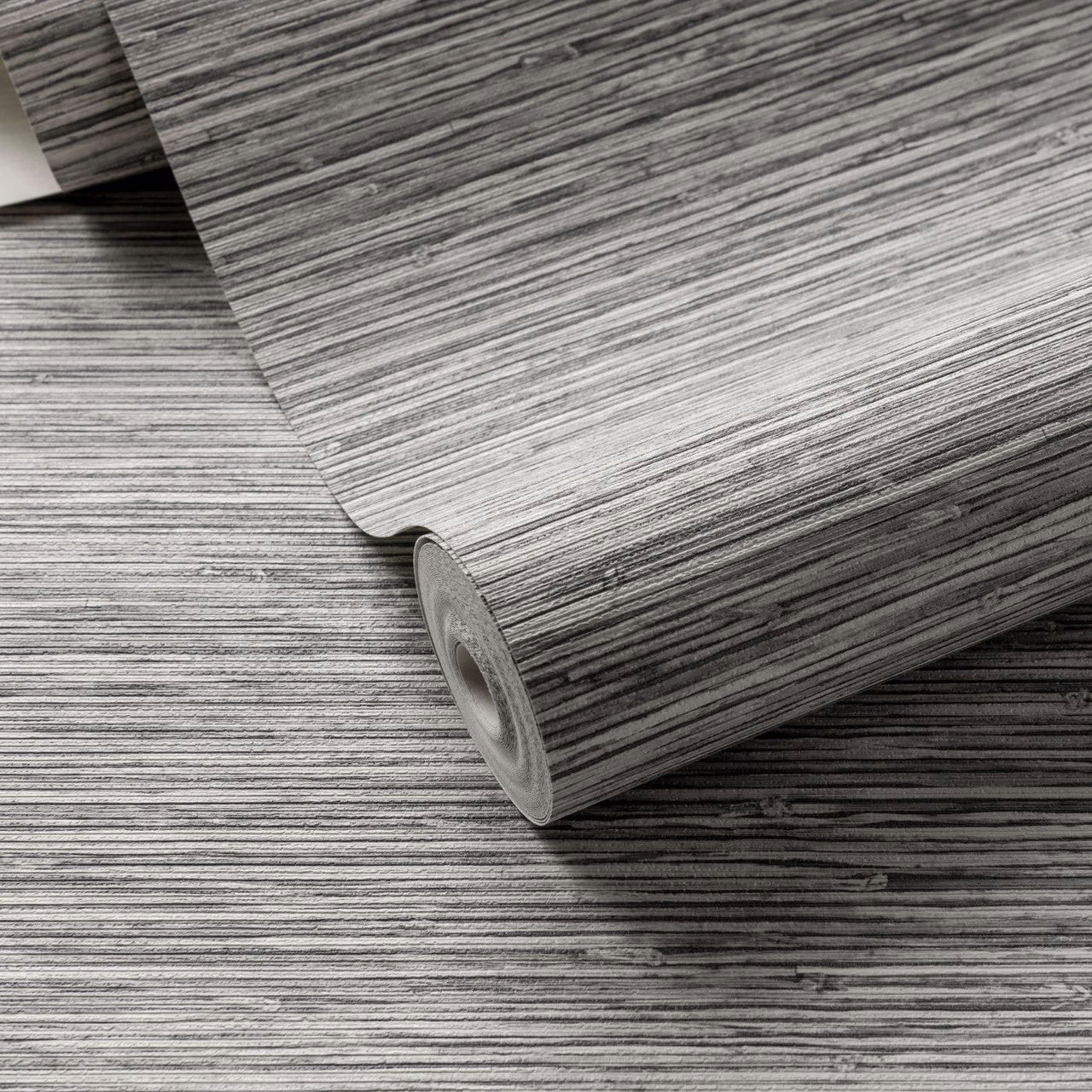 W0192/02 Xan Breegan Jane Dove Wallpaper by